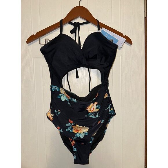 NWT Cupshe Black Floral Print Halter One Piece Vacation Swimsuit Size Small - Picture 3 of 16